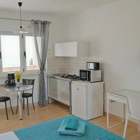 Apartment By The Sea Razanj, Rogoznica - 12280 *