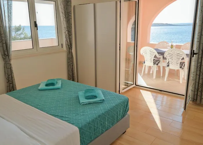 Διαμέρισμα By The Sea Razanj, - 12280 Rogoznica (Sibenik-Knin)